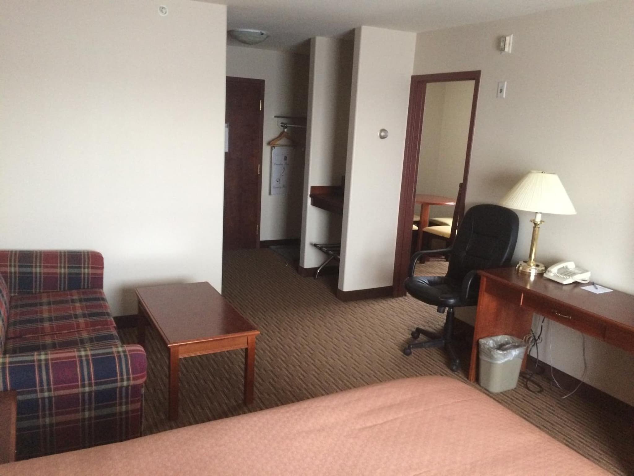Foxwood Inn and Suites photo 5