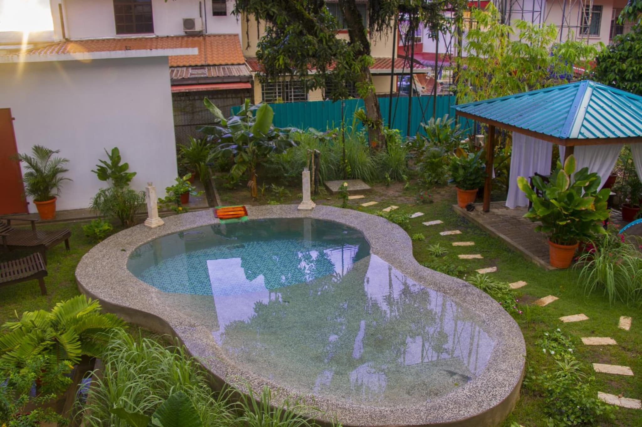 HAKS Boutique B&B with Pool & Farm-to-Table Dining photo 2