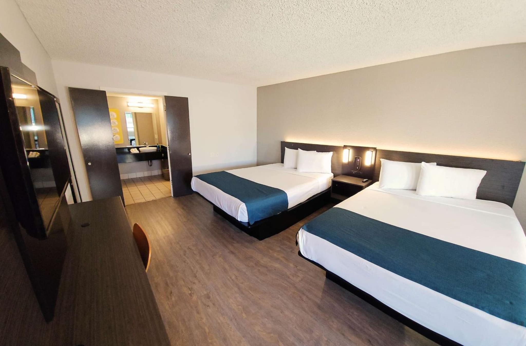 Motel 6-Anaheim, CA - Maingate photo 2