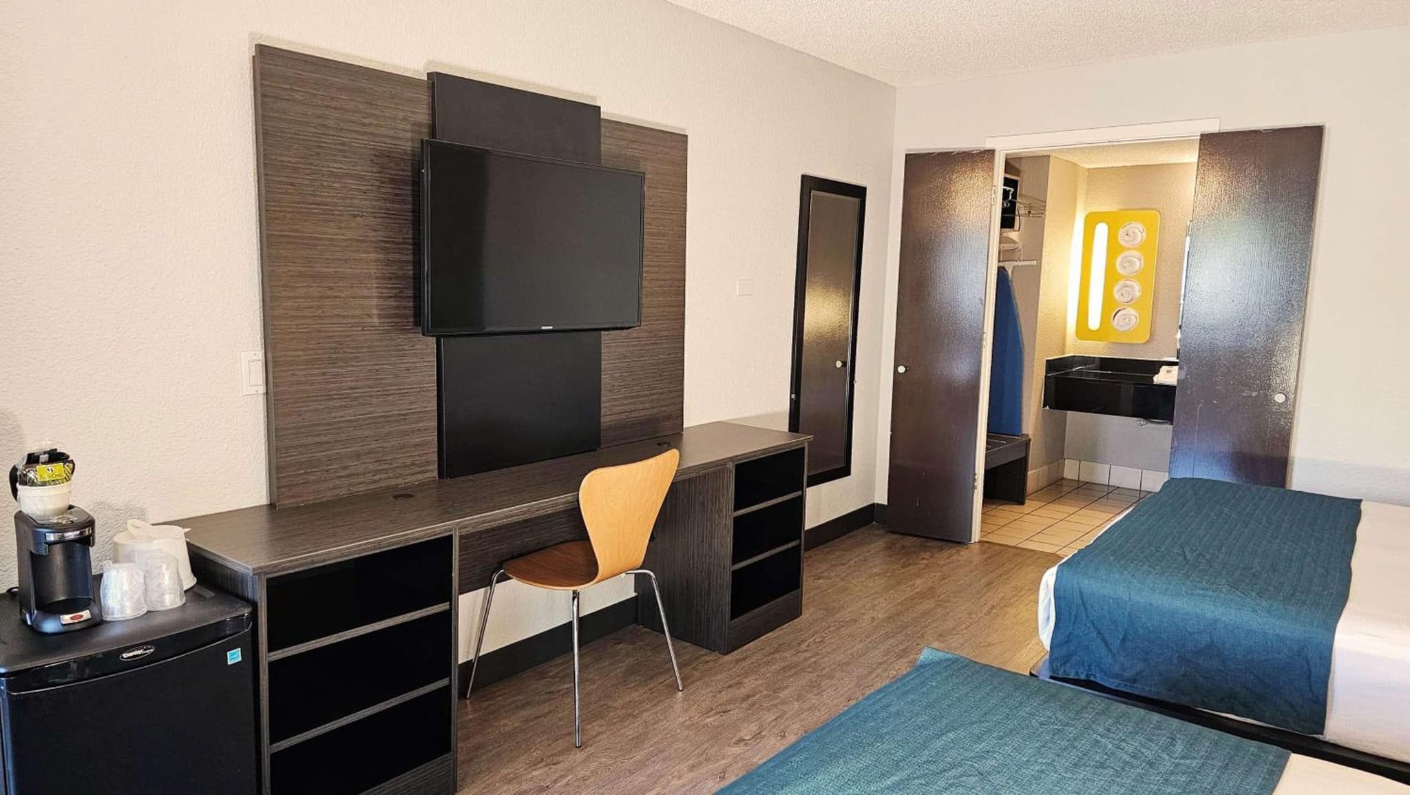 Motel 6-Anaheim, CA - Maingate photo 4
