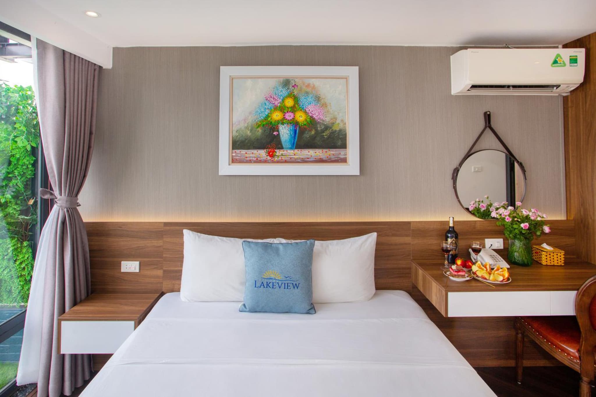 Lake View Hotel photo 8