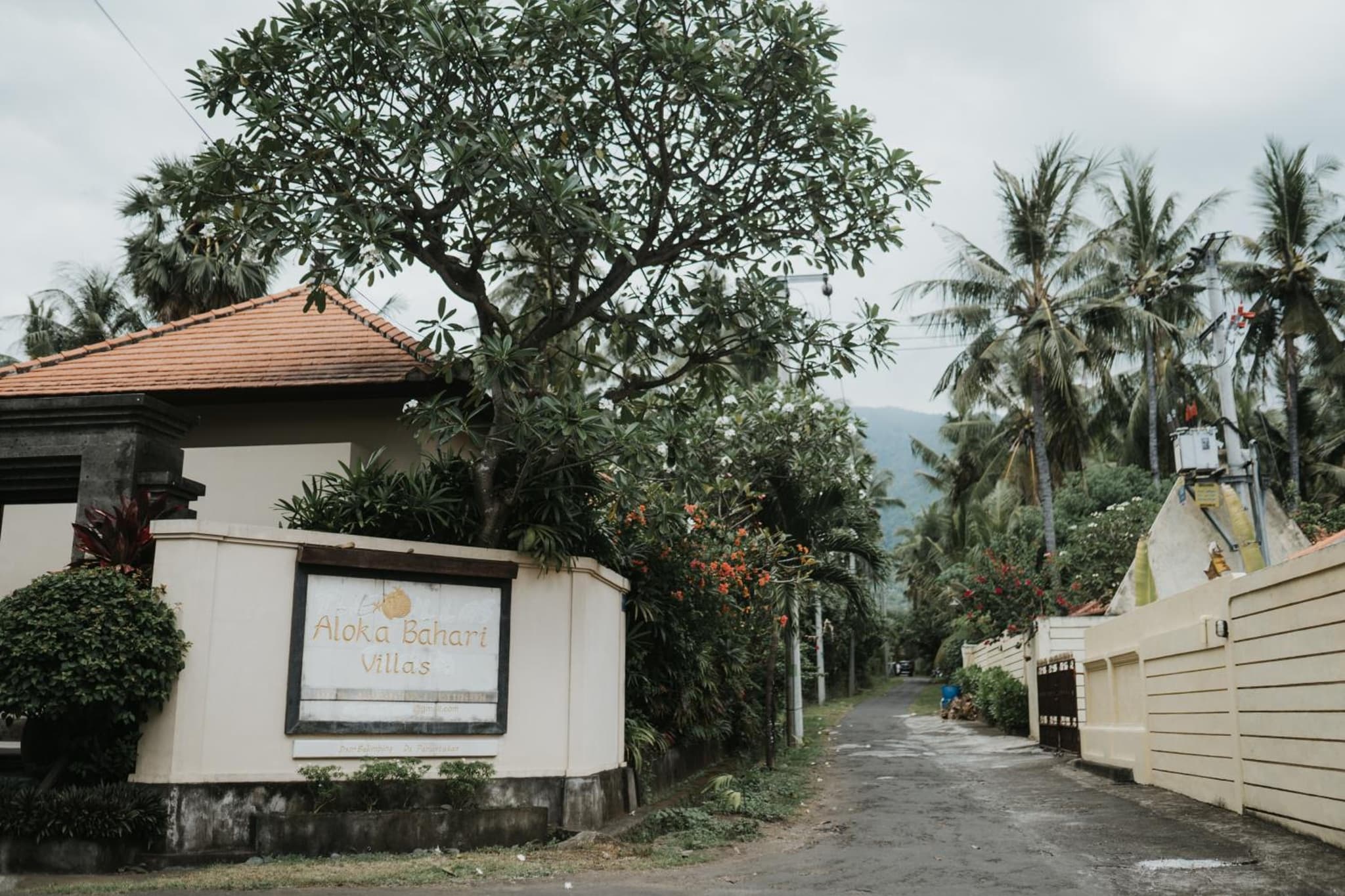 ALOKA BAHARI Villas