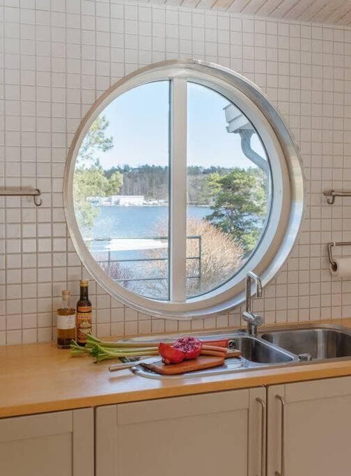 Spectacular lake plot, Stockholm archipelago photo 3