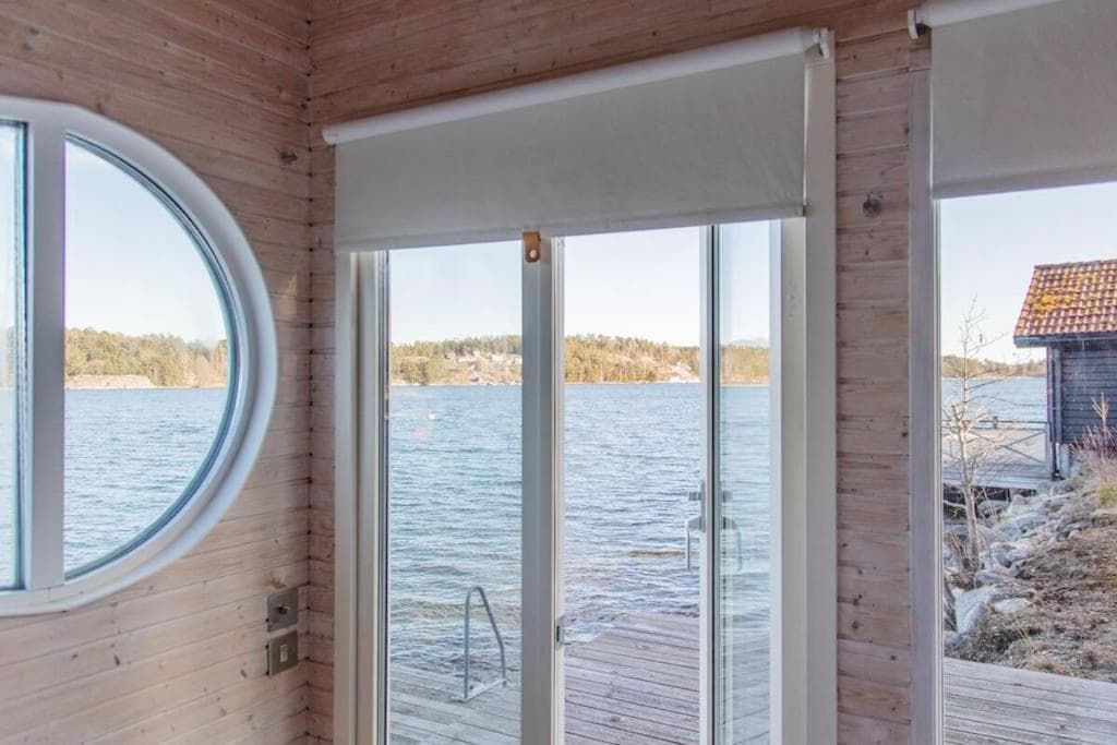 Spectacular lake plot, Stockholm archipelago photo 6