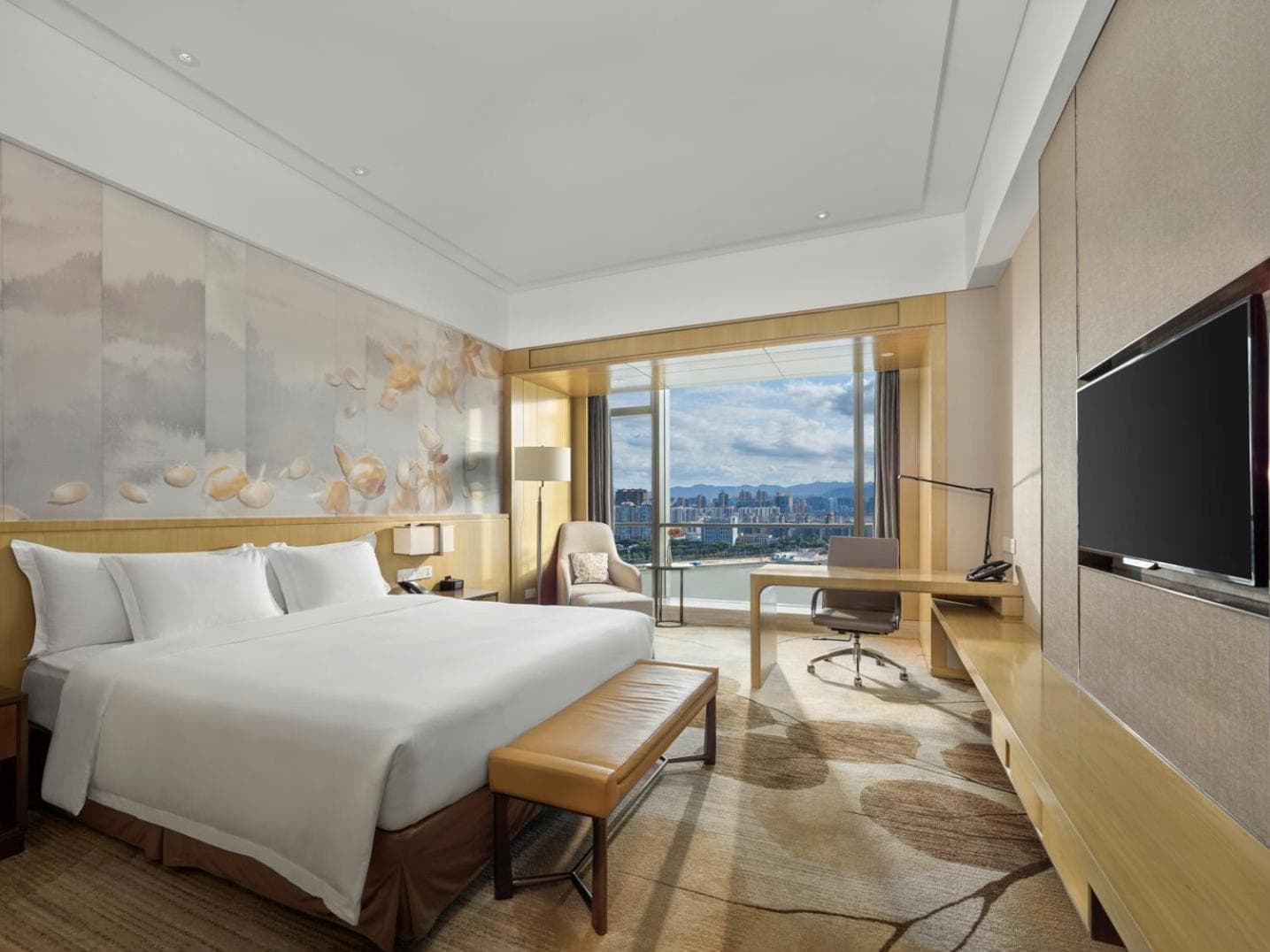 Crowne Plaza Fuzhou Riverside by IHG photo 3