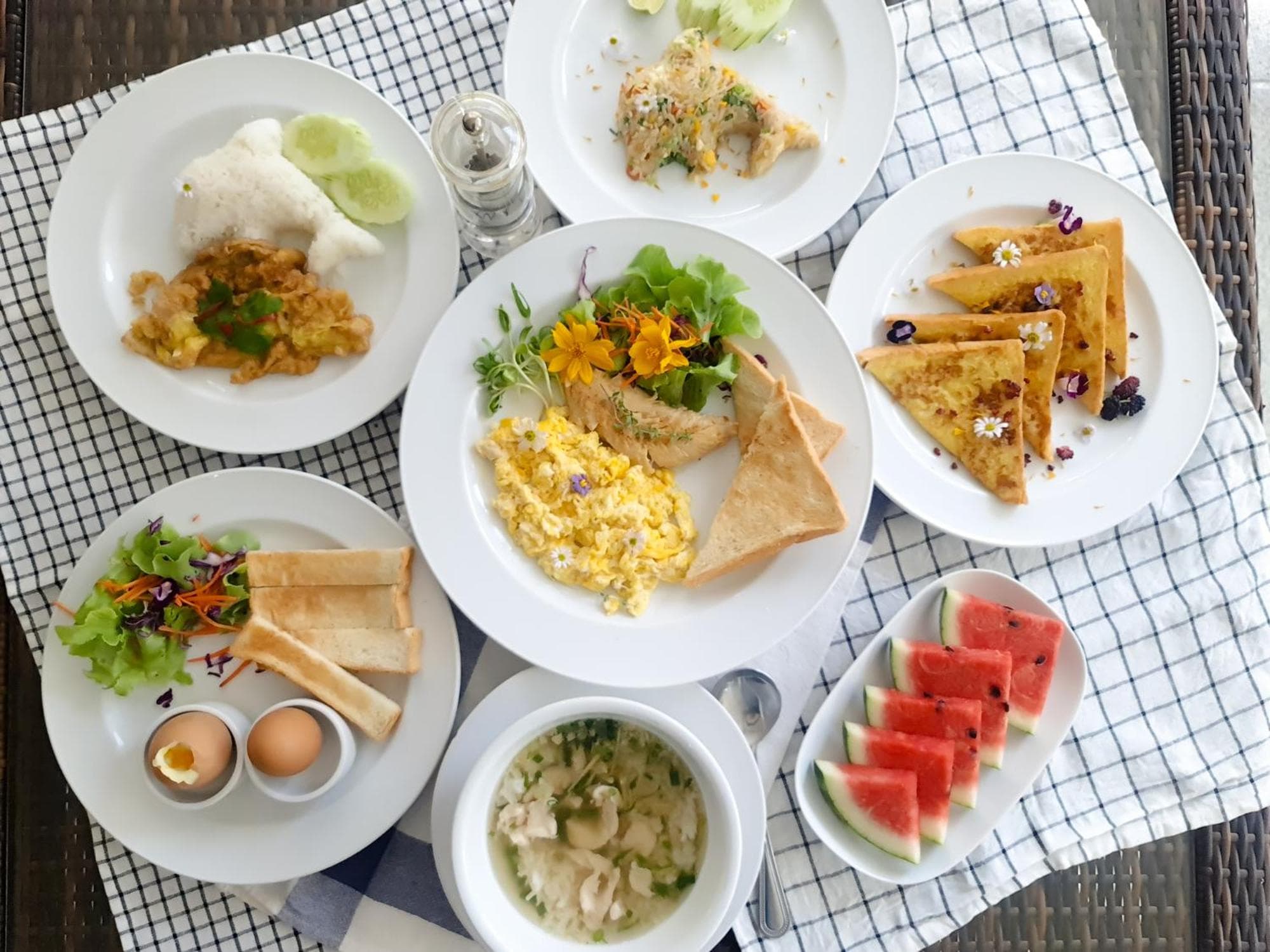 Kanchanaburi City Hotel photo 7