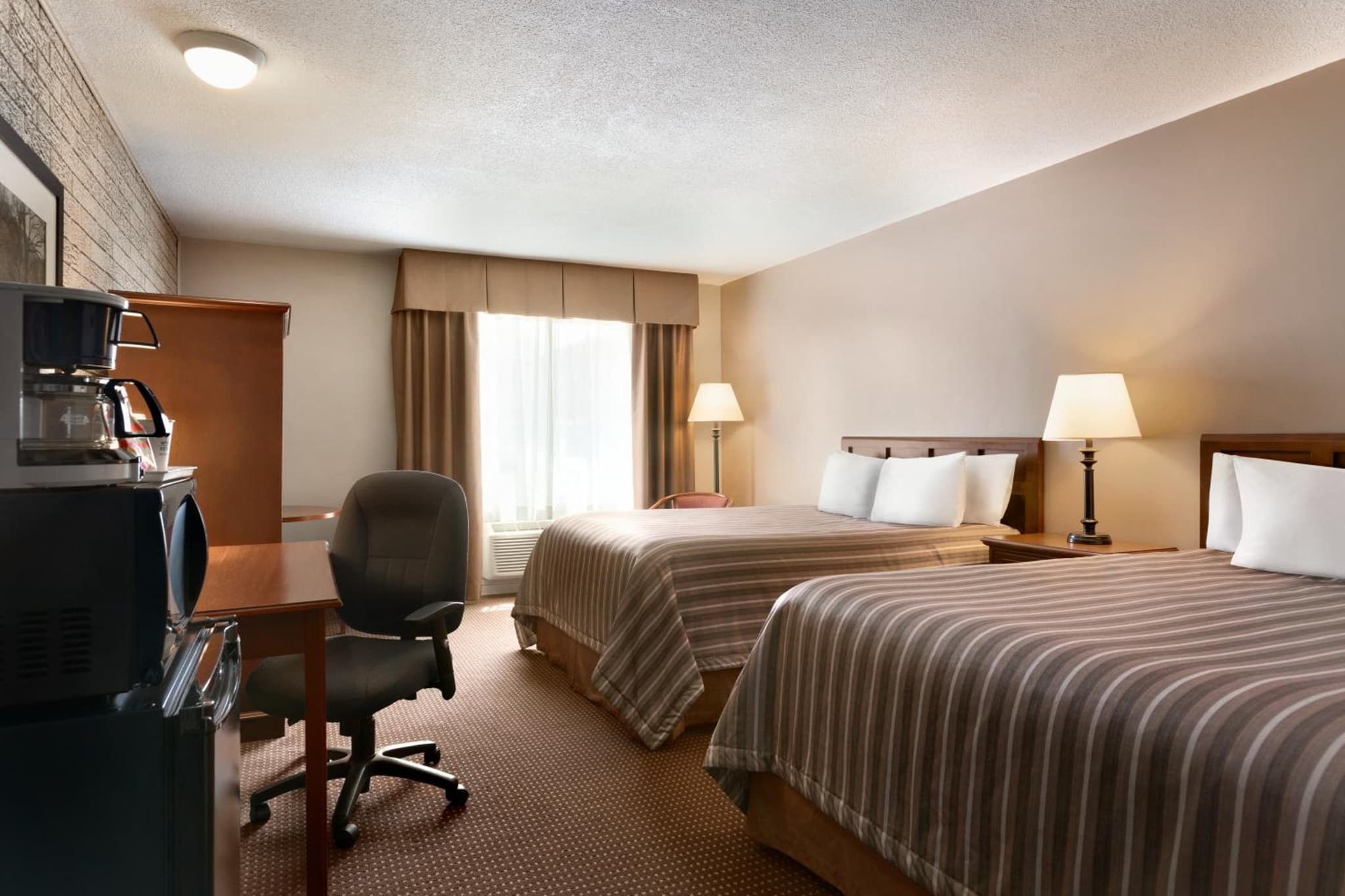 Travelodge by Wyndham Simcoe photo 4