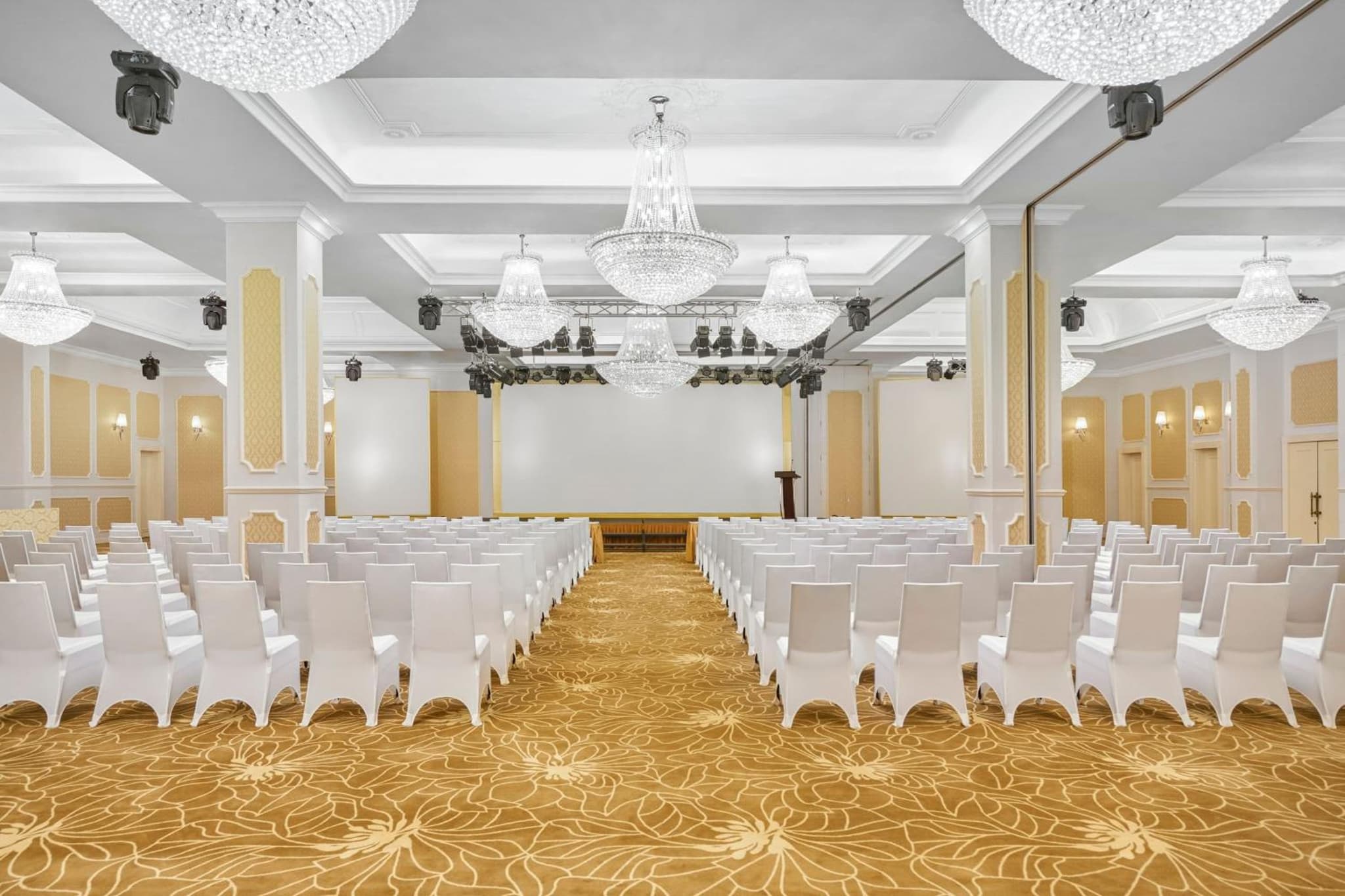 Four Points by Sheraton Lang Son photo 8