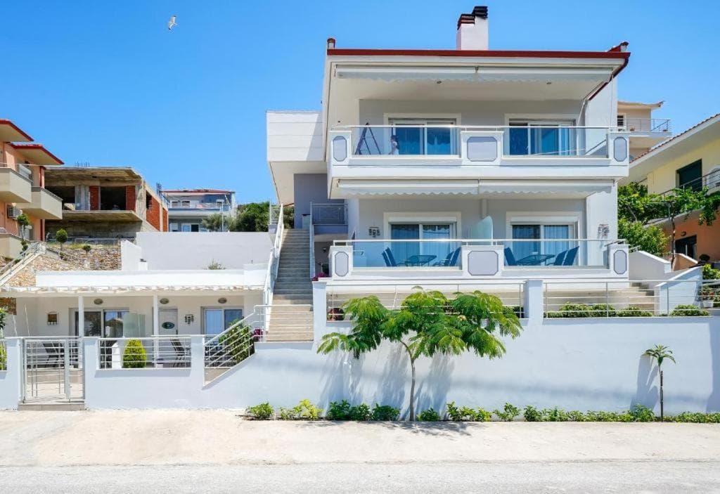 Tarsa's House by the Sea photo 2