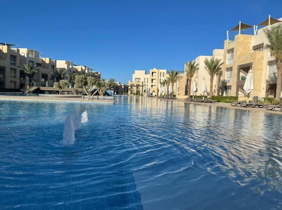 Mangroovy - Delicate 1BR Ground floor by the Pool photo 2