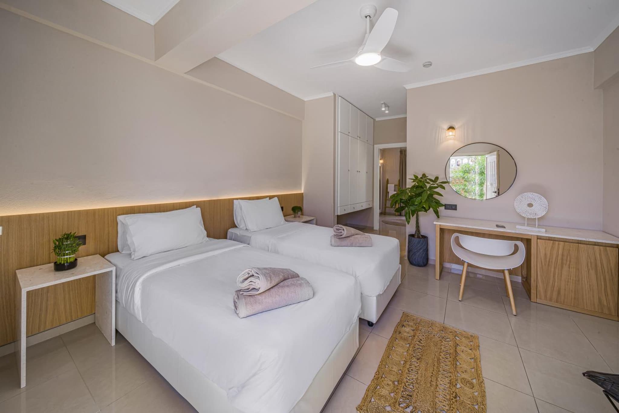 Notos Heights Hotel & Suites photo 2