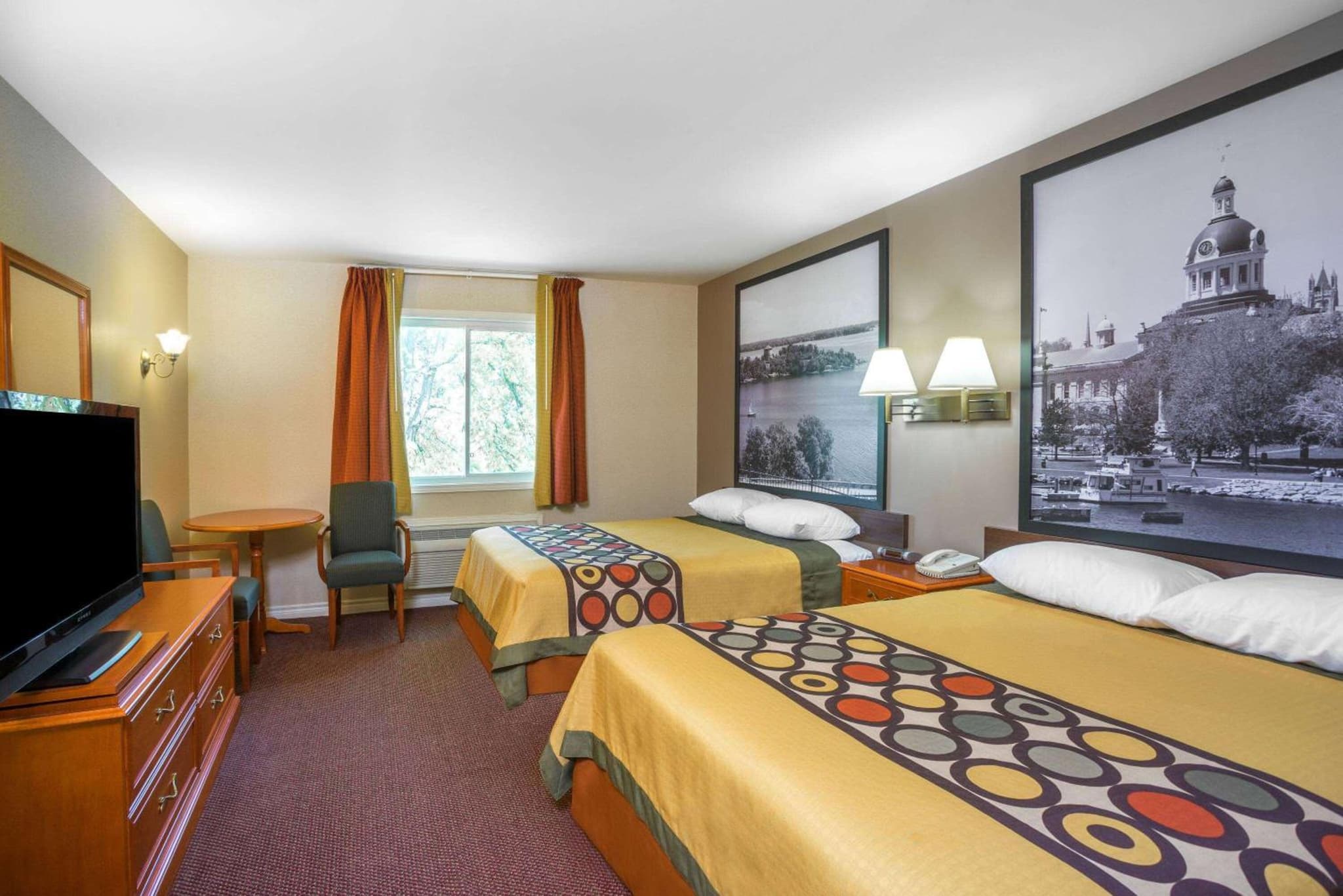 Super 8 by Wyndham Kingston photo 7