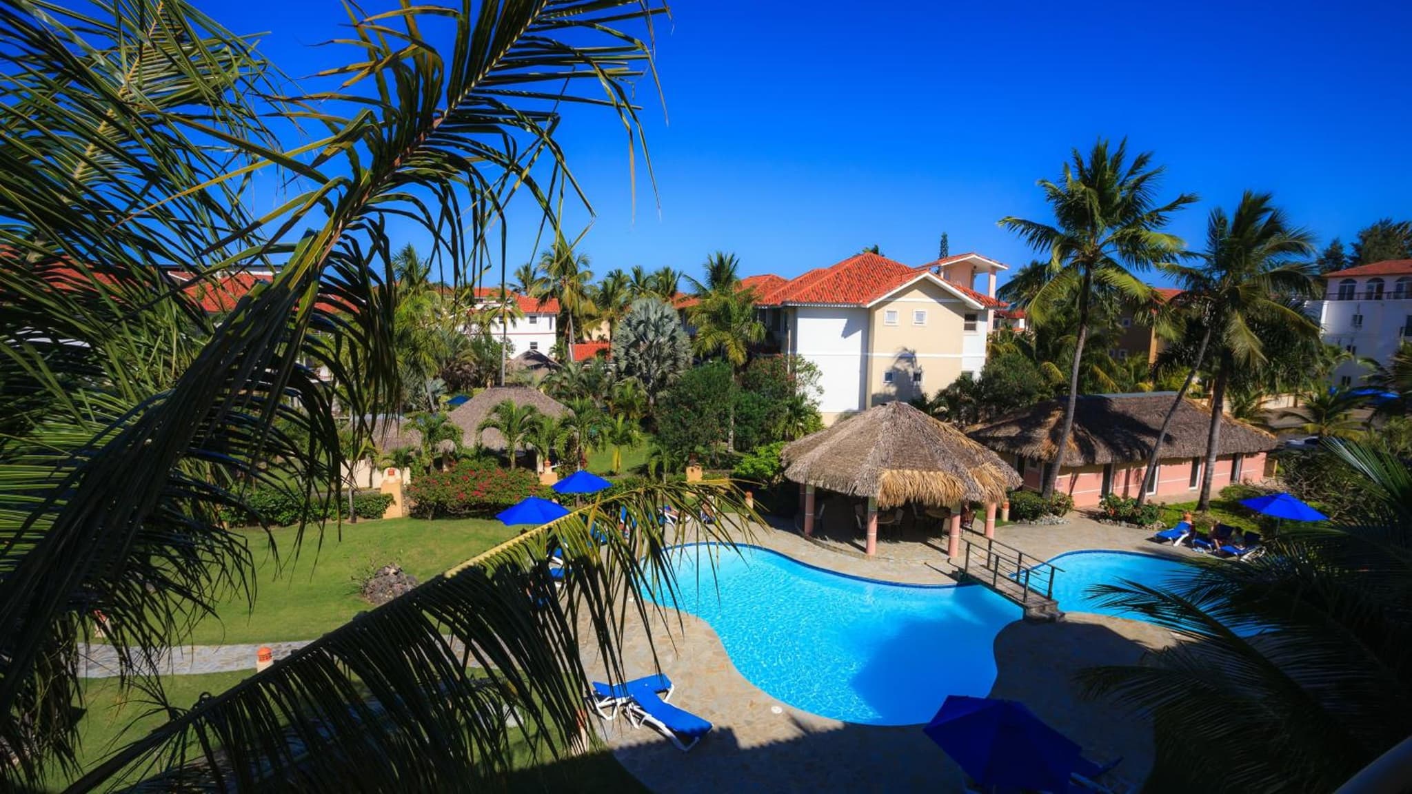 Ocean Dream Beachfront Studio with Balcony photo 9