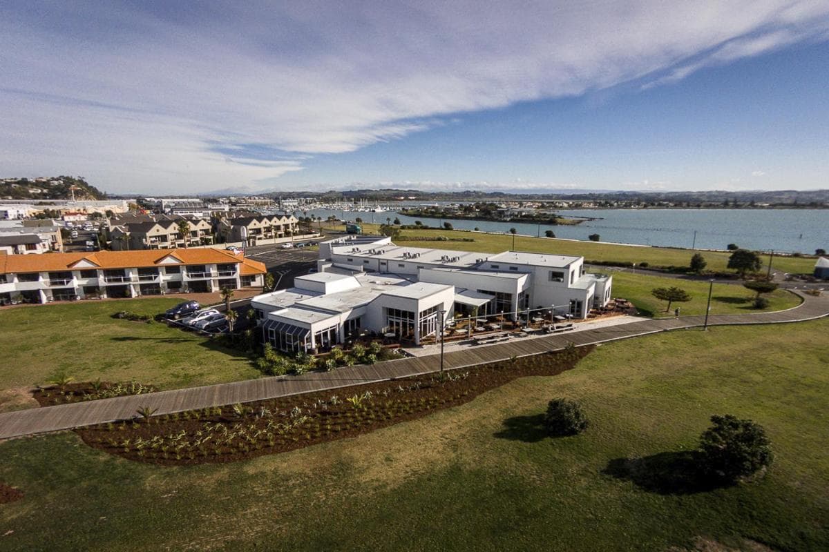 East Pier Hotel photo 9