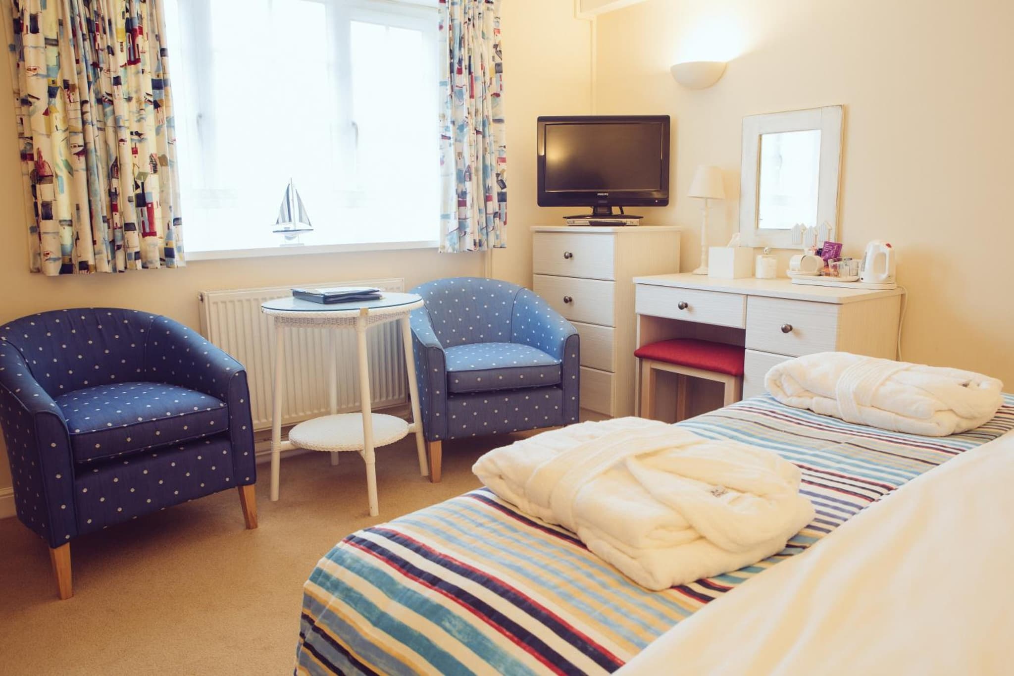 Caley Hall photo 5