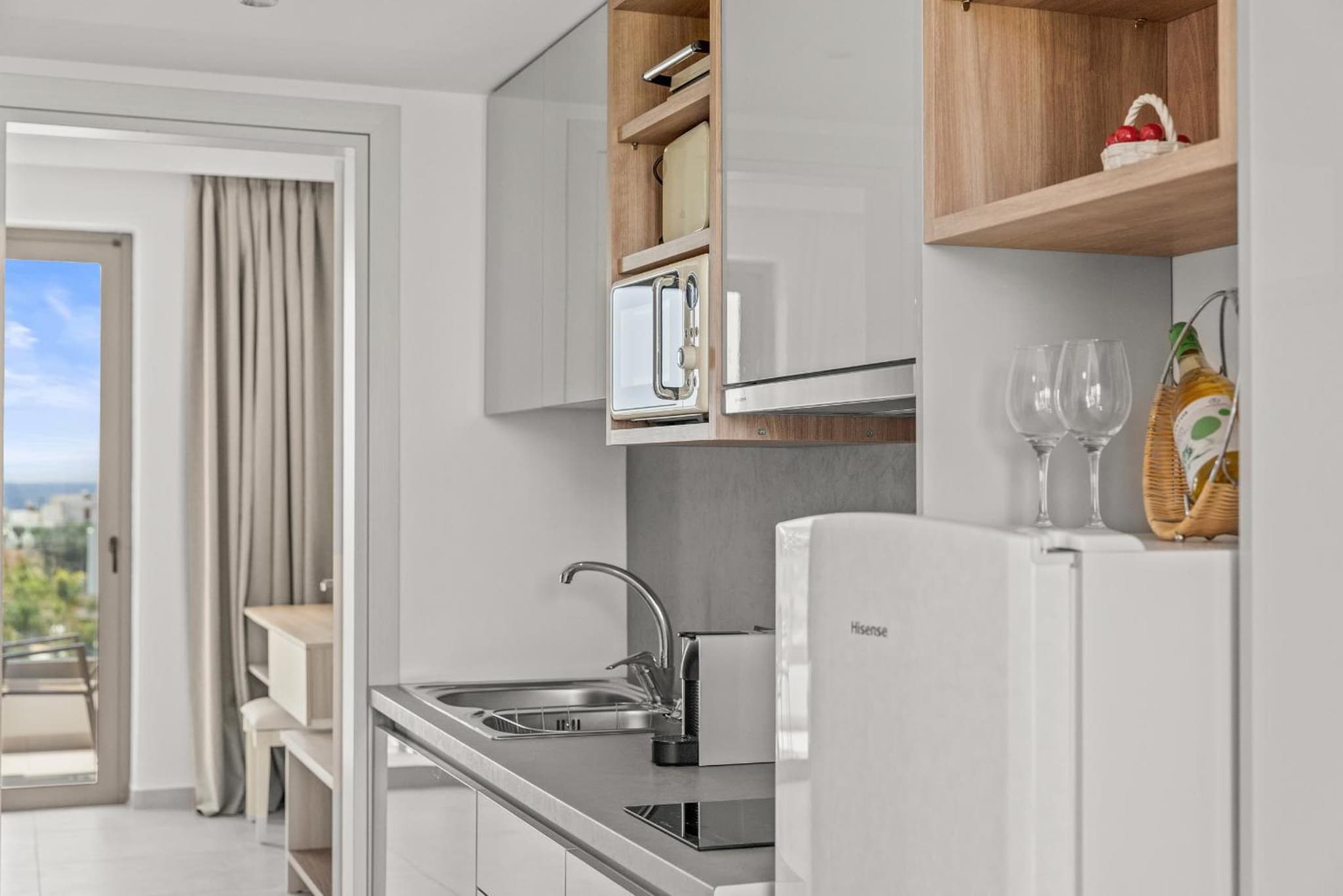 KOUROS STONE SUITES photo 2