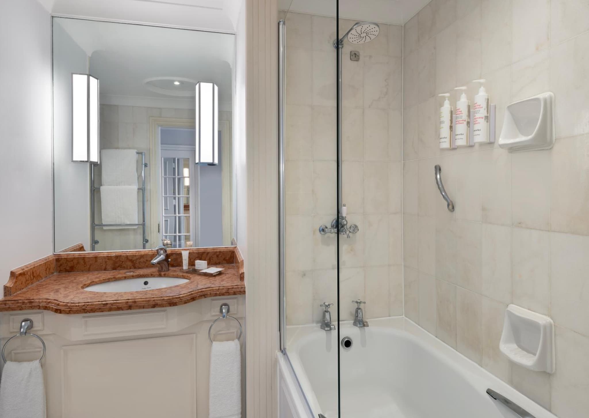 Delta Hotels by Marriott Birmingham photo 2
