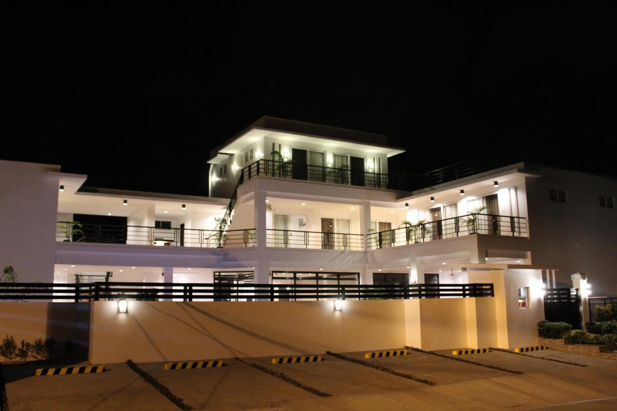 Be-ing Suites photo 4