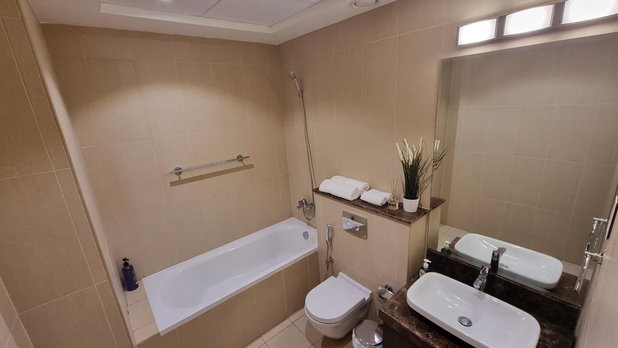 Two bedroom Apartment Muscat Bay photo 8