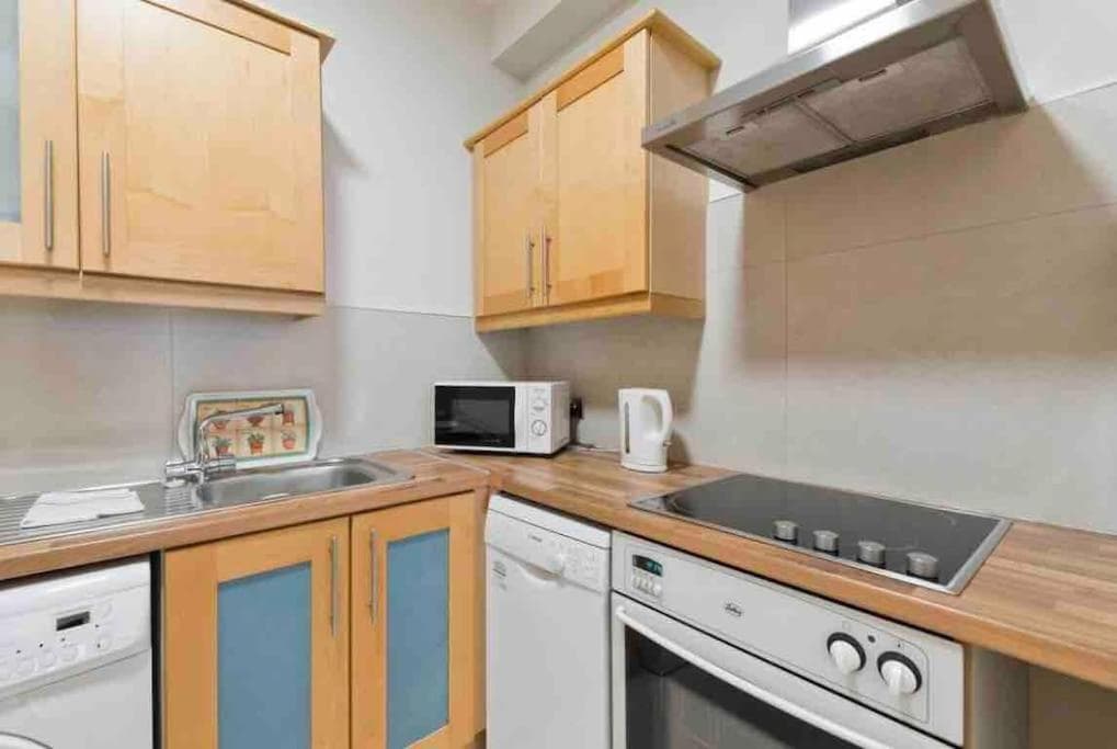 Luxury Two Bedroom Apt in Dublin photo 9