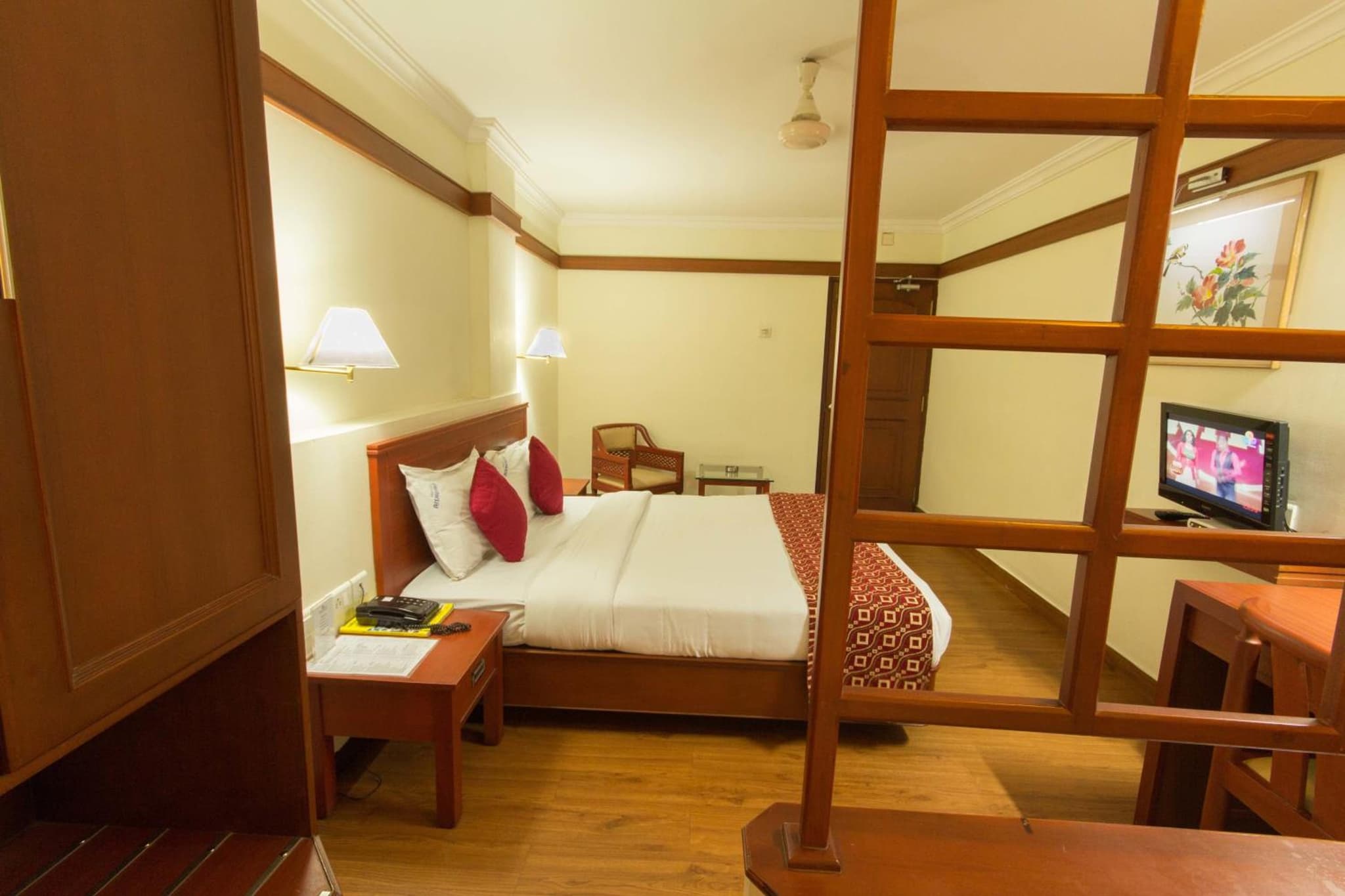 Hotel Aiswarya photo 5