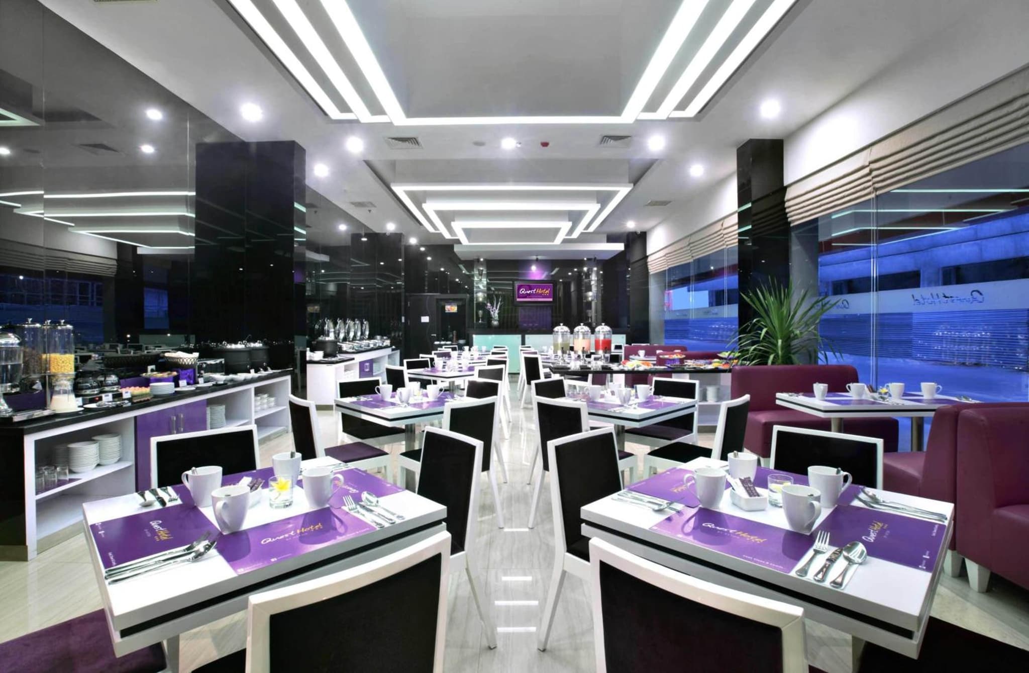 Quest Hotel Balikpapan by ASTON photo 2