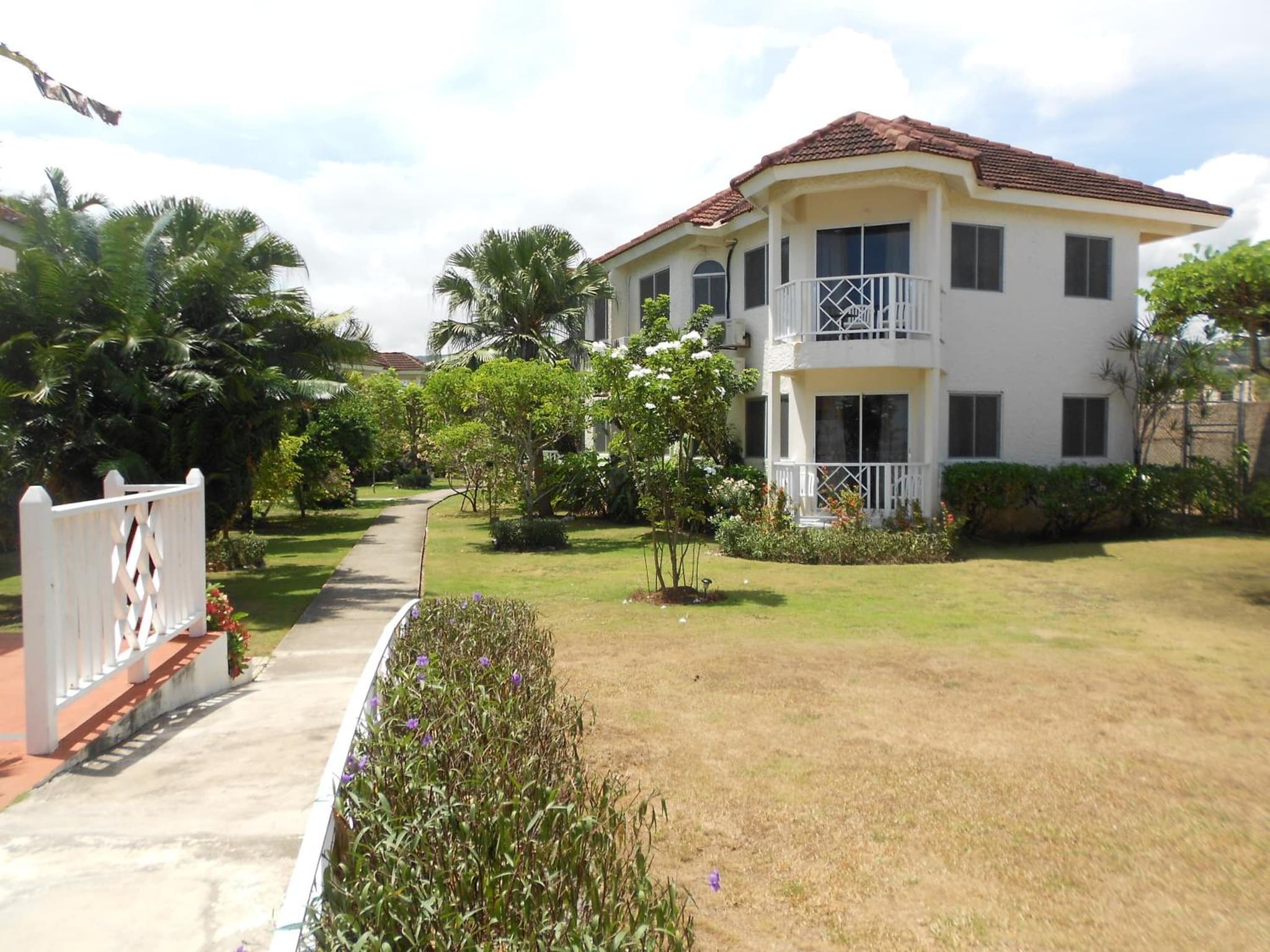Pipers Cove Resort photo 2