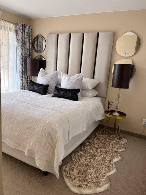 Iyana Place photo 5