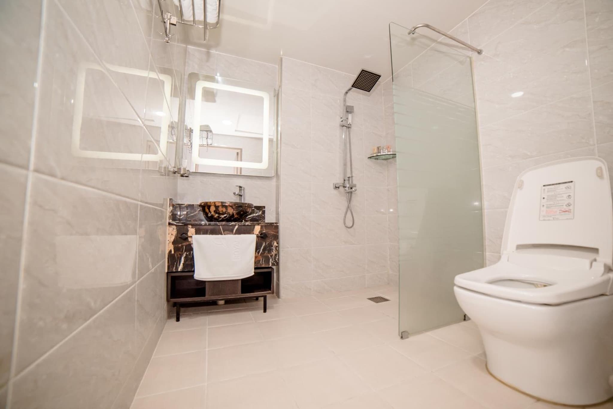 Embledon Hotel photo 8