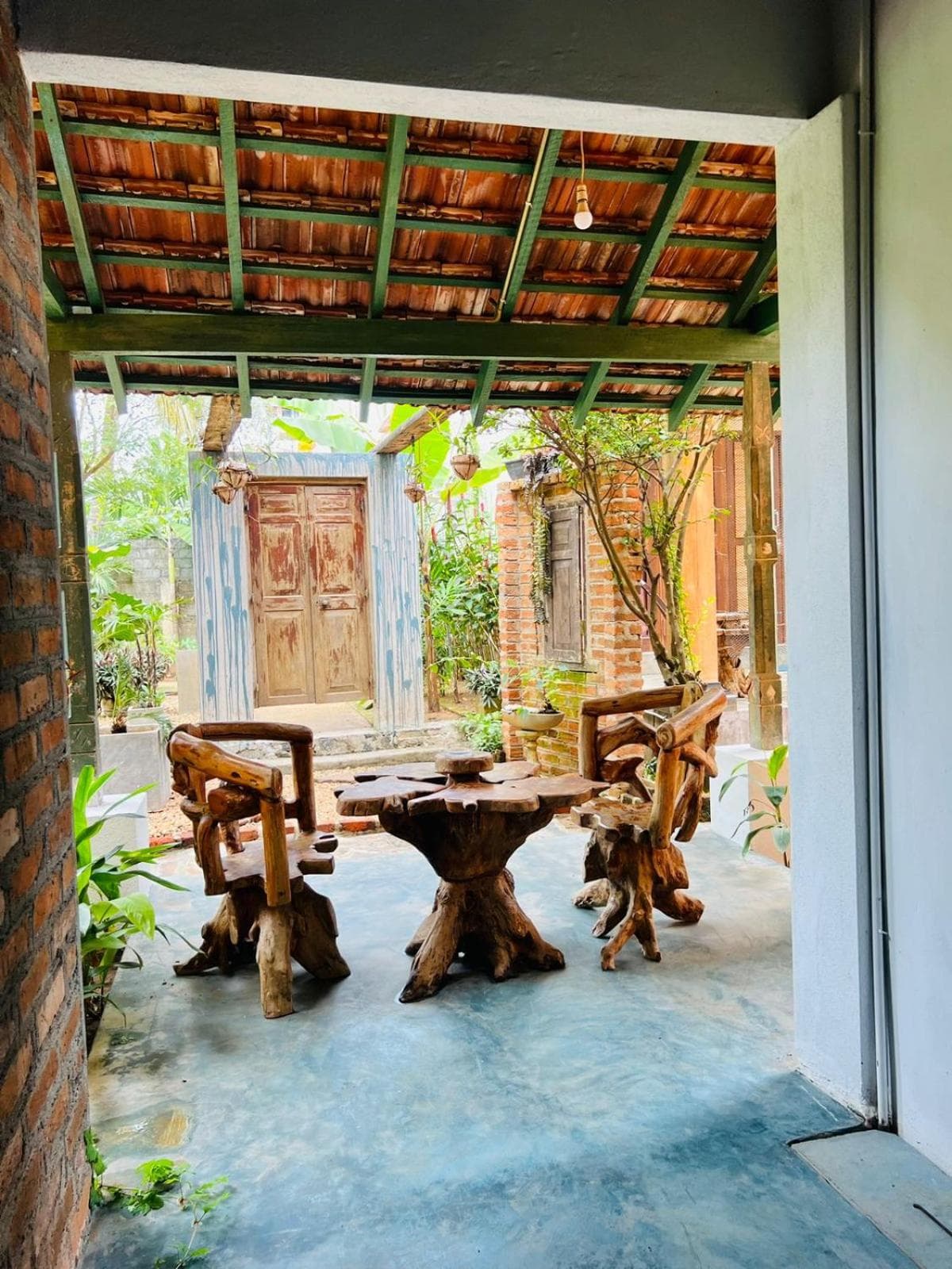 Gomez Place photo 4