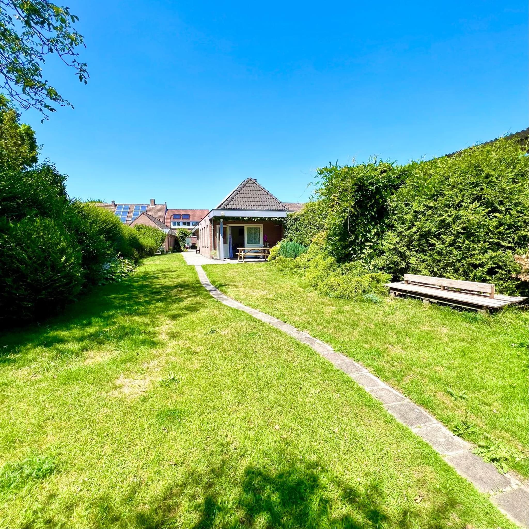 Rooi Bij de Knoptoren B&B photo 5