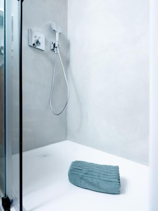 Small but WOW! Studio with pool @ the central lake photo 9
