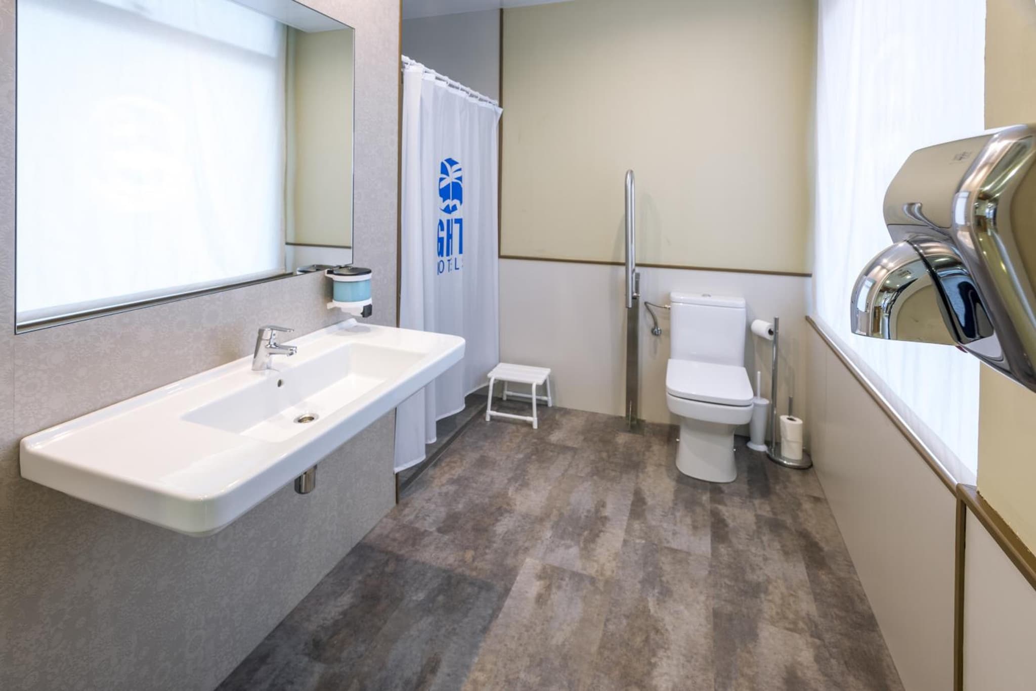 GHT Balmes, Hotel-Aparthotel&SPLASH photo 7