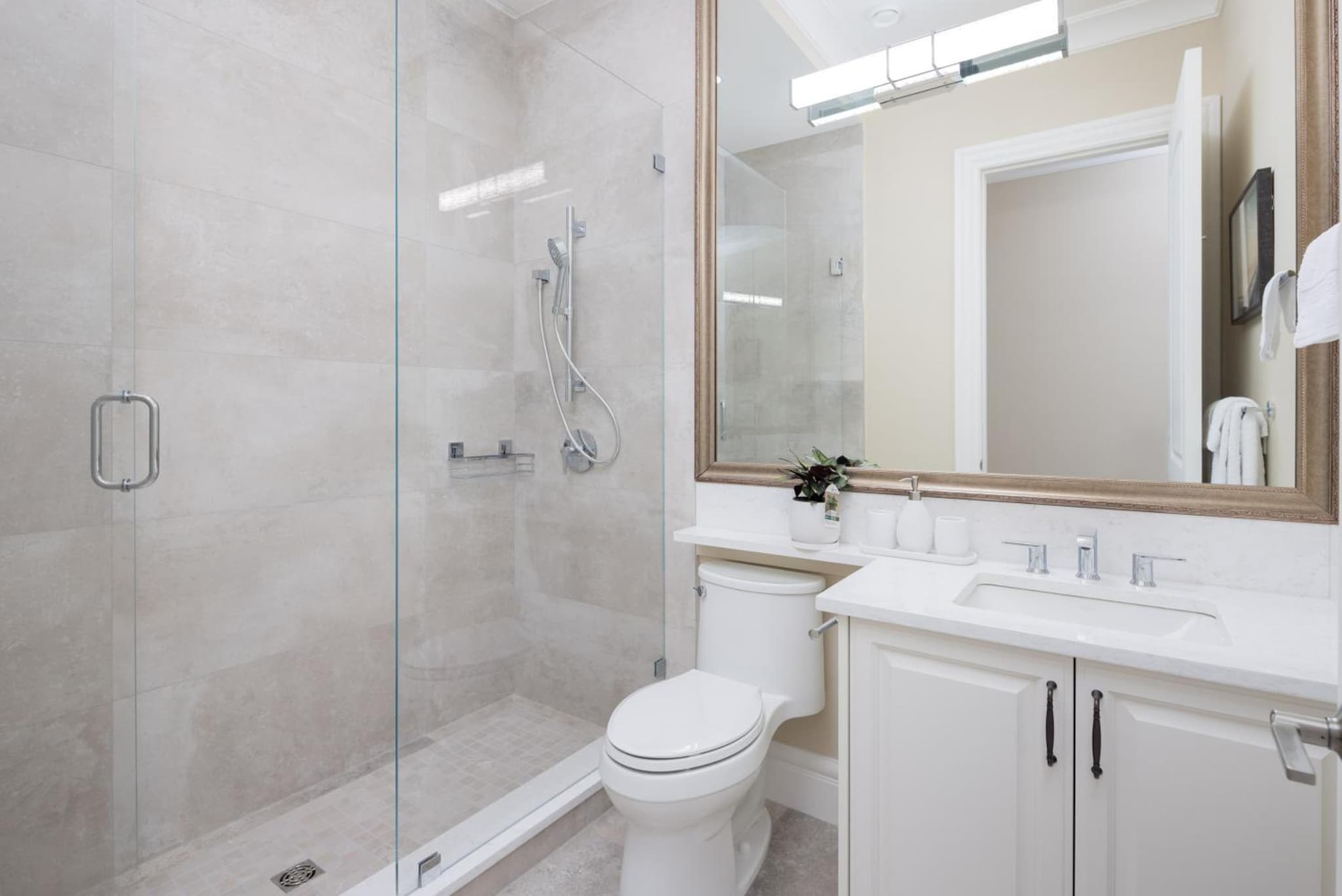 Vancouver Vacation Home photo 2
