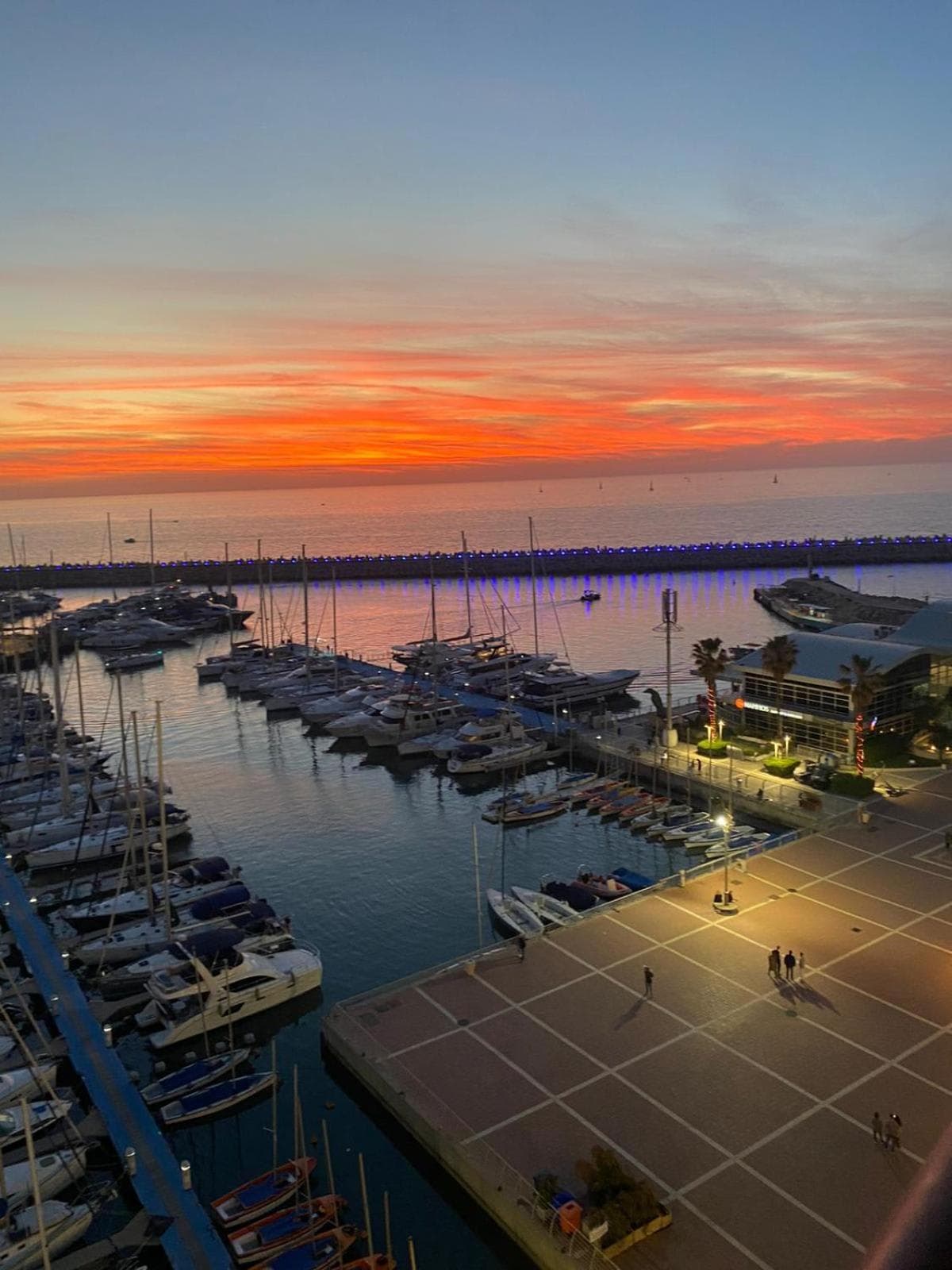 Beach Front Luxury Apartment photo 2