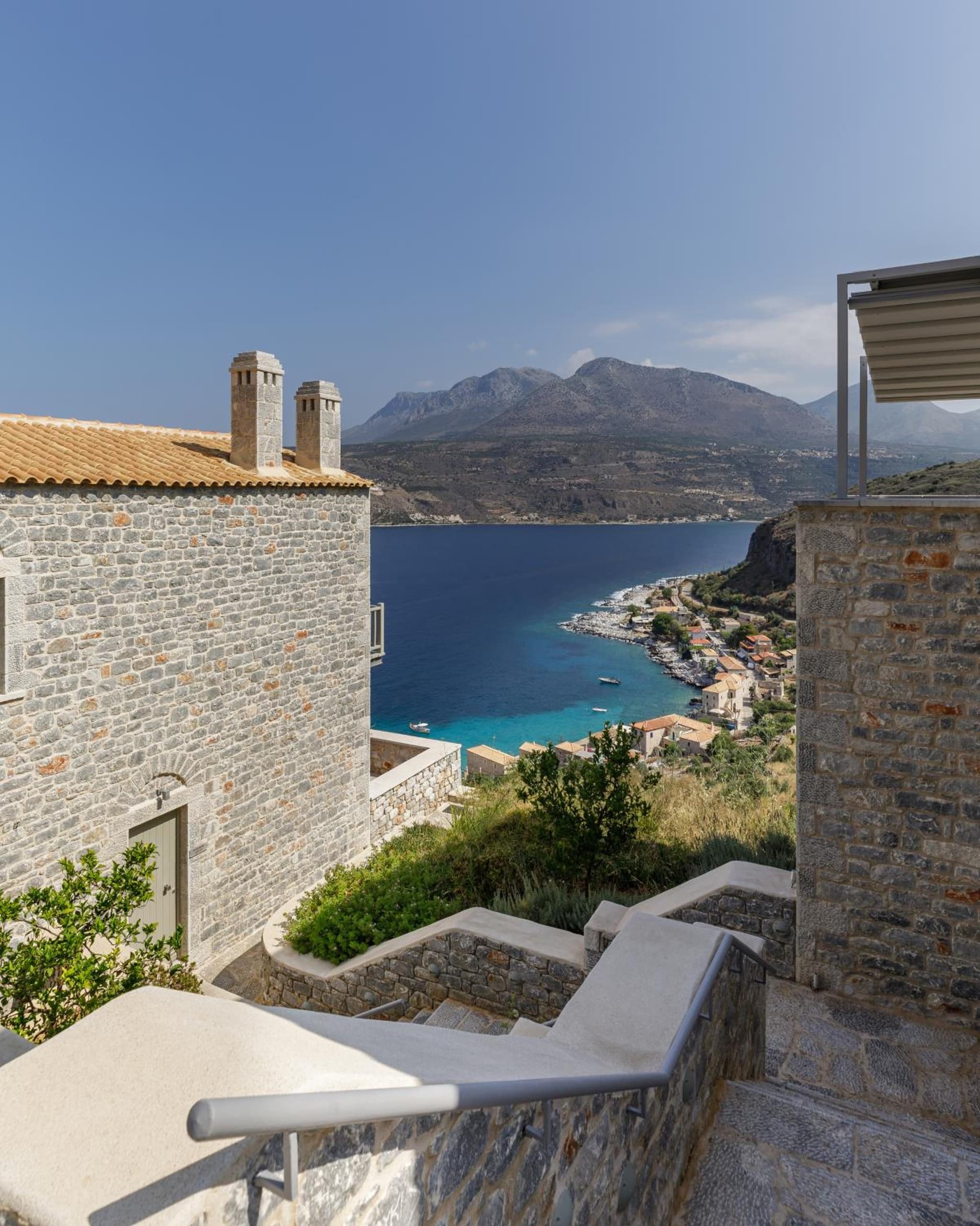Trapela Limeni Luxury Suites photo 8