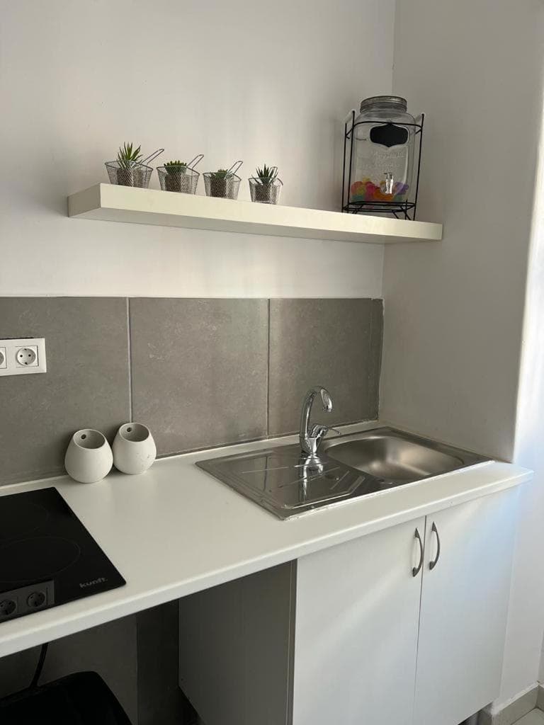 Alvalade II Airport Guest House photo 8