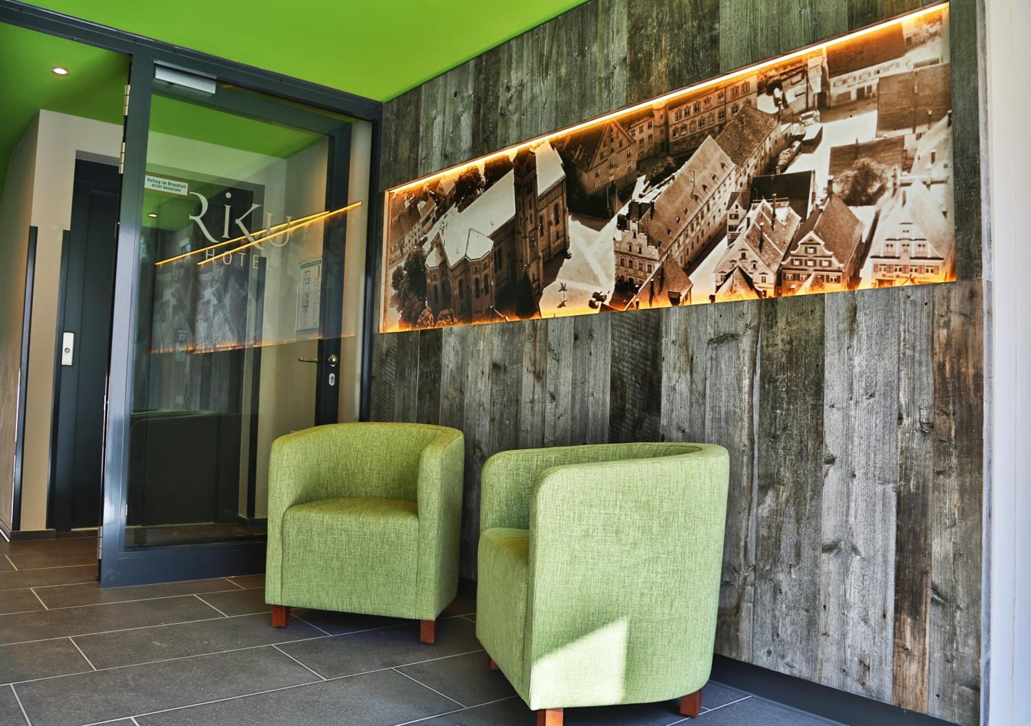 RiKu HOTEL Weißenhorn photo 3