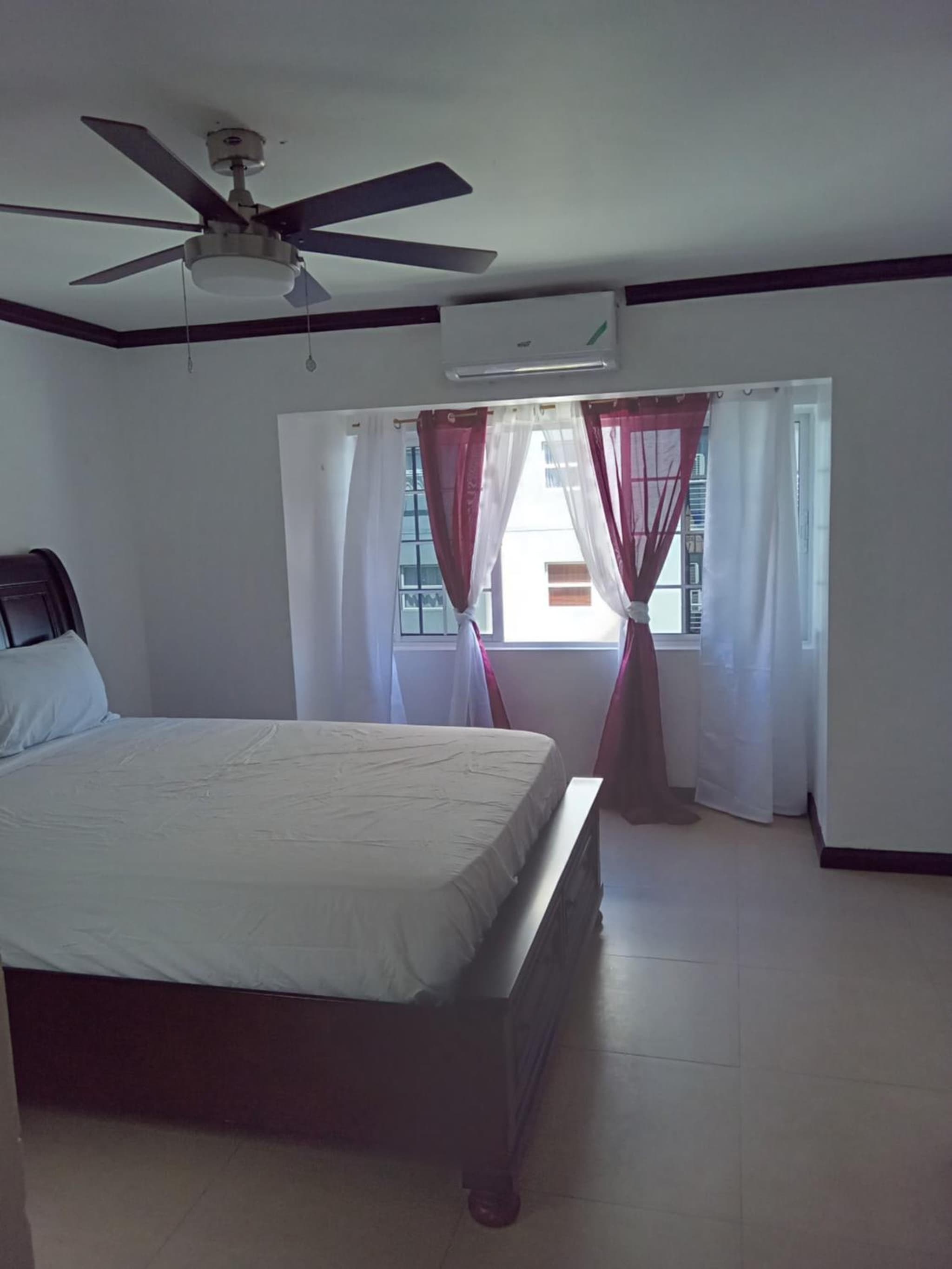 Sea Breeze Penthouse Apartment photo 6