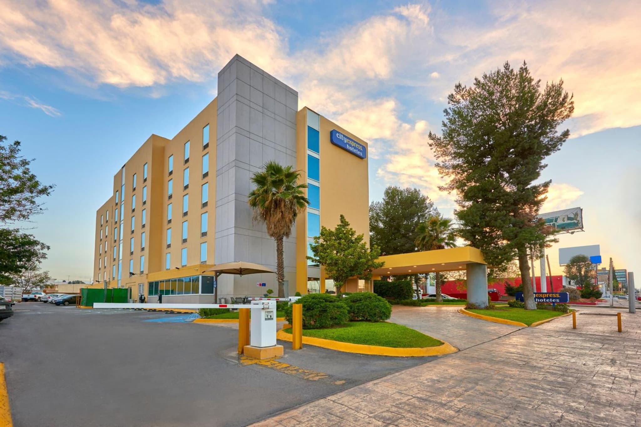 City Express by Marriott Saltillo Norte photo 4