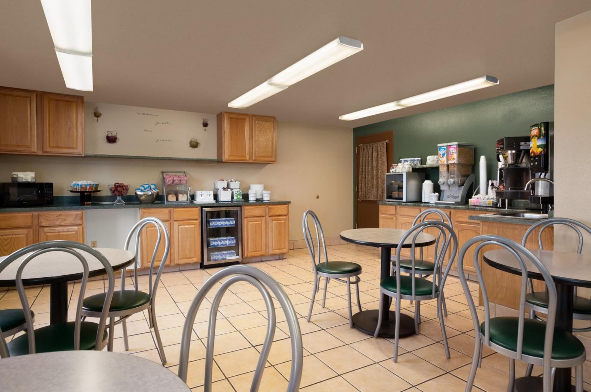 Super 8 by Wyndham Coeur d'Alene photo 9