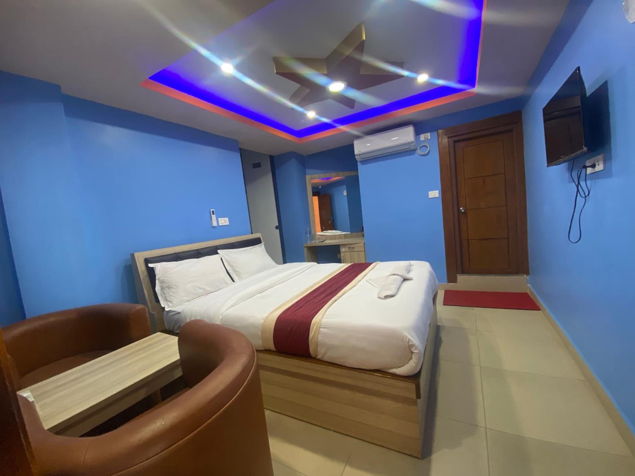 Chris Bed and Breakfast by Hostmandu photo 8