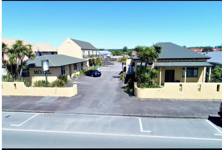 Palmcourt Motel photo 6