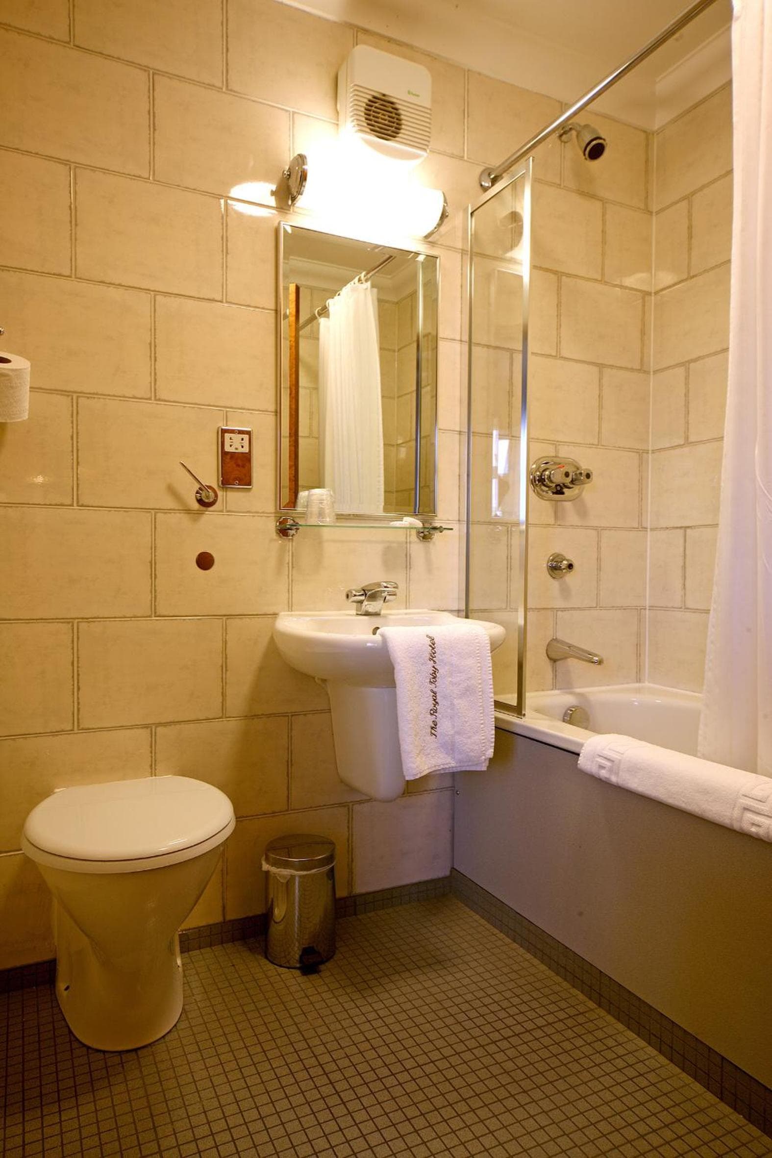 The Royal Toby Hotel photo 2