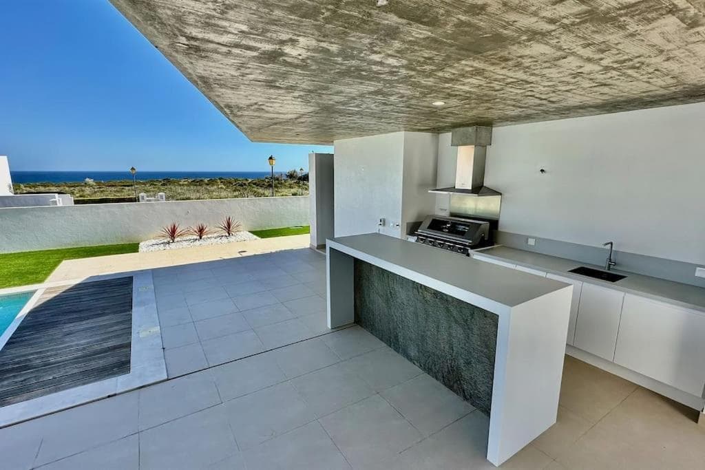 Ocean view Architectural Modern Villa photo 2