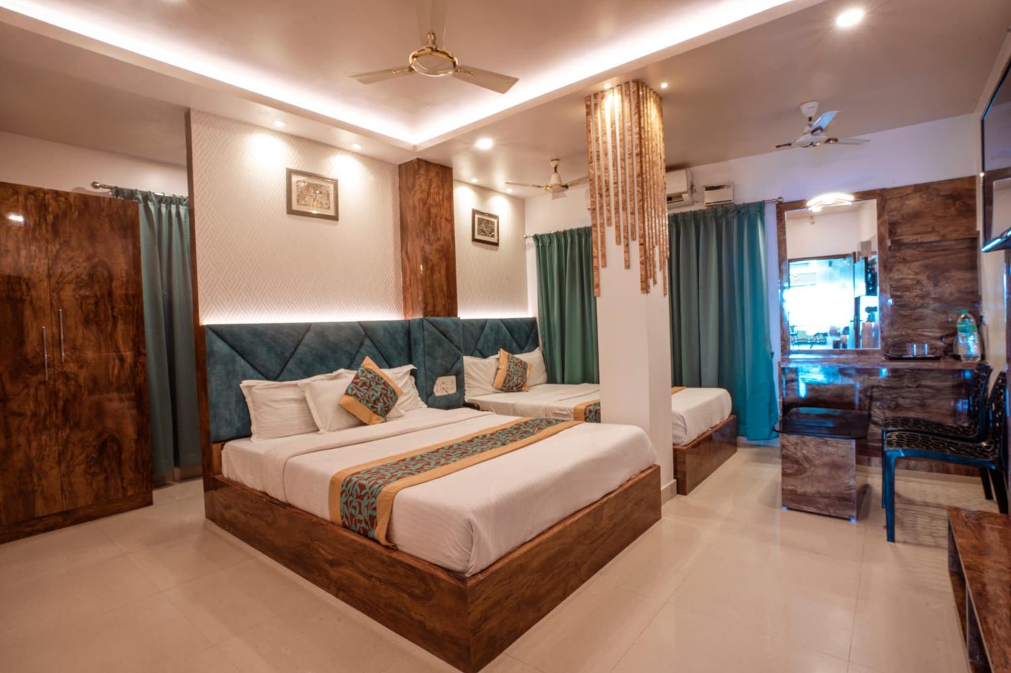 hotel room