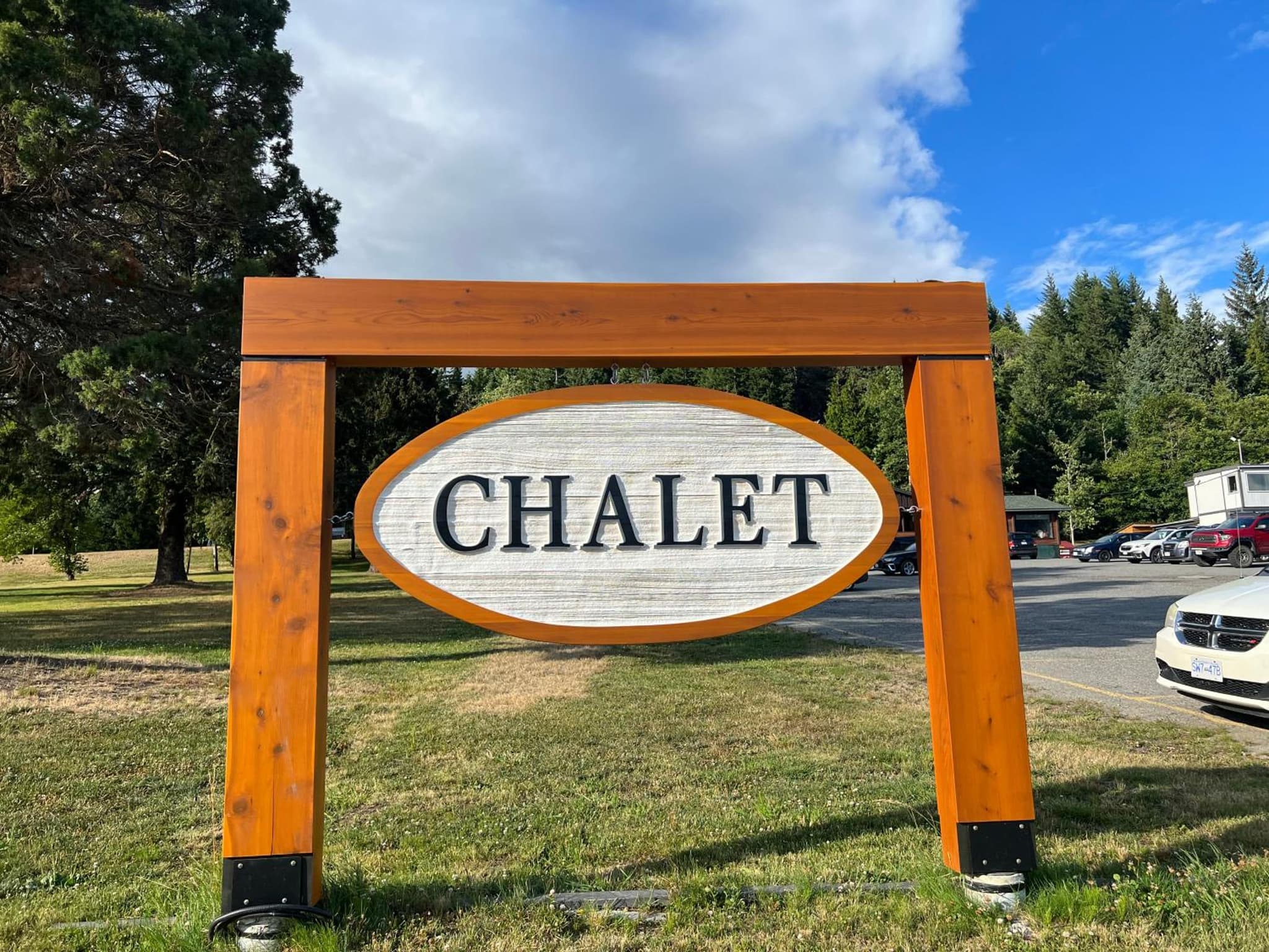 Chalet Inn photo 2