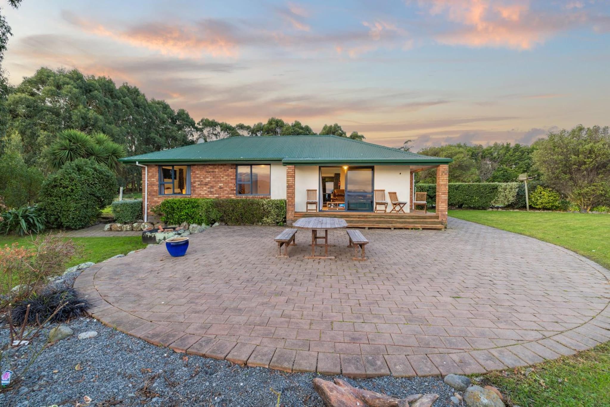 Expansive Ocean & Mountain Views - KK82140