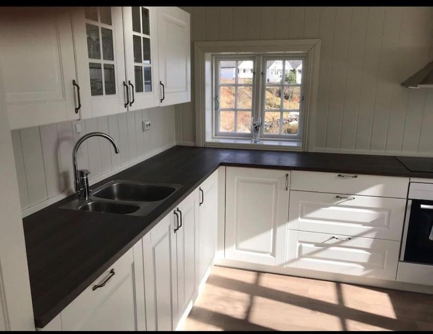 Waterfront Cottage (Fishing Opportunities!) photo 5