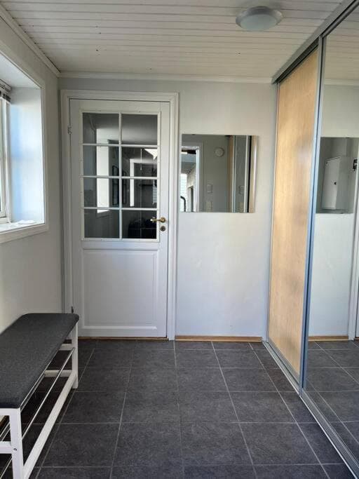 Cozy ground floor apartment photo 9